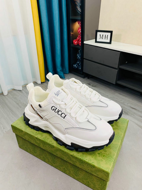 men gucci shoes-256